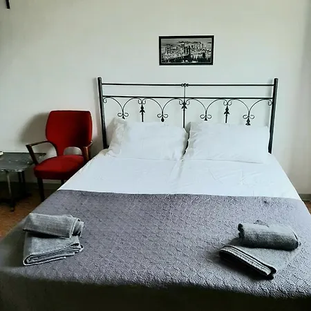 Jesus 1 Apartmán
